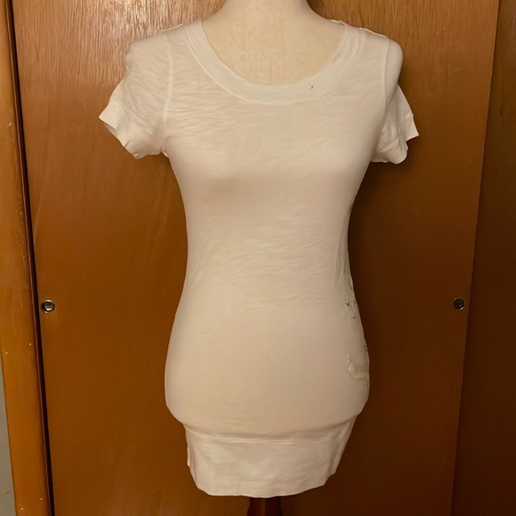 American Eagle white short sleeves T-shirt..Size S, embroidered flowers / eagle - Picture 3 of 17